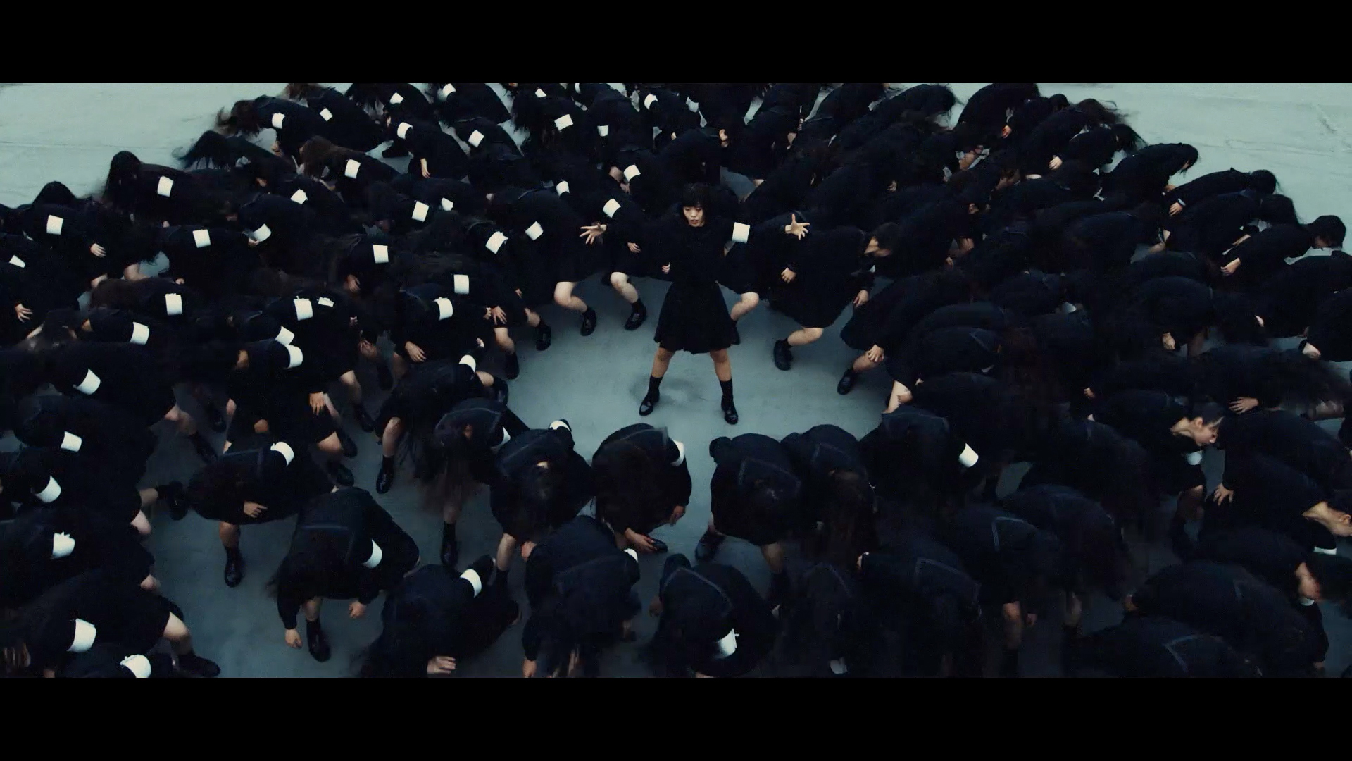 BiSH /「KiND PEOPLE」MV | WORKS | EPOCH Inc.｜CREATIVE INTEGRATION