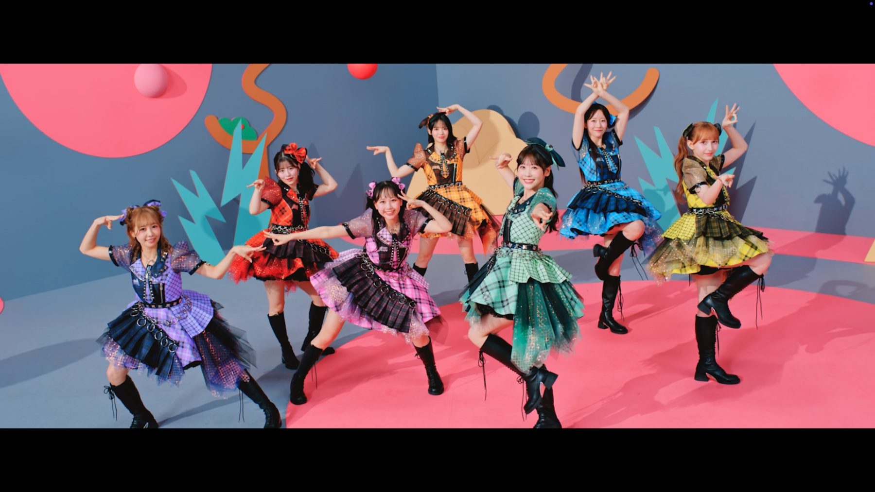 FRUITS ZIPPER｜「はちゃめちゃわちゃライフ！」MV | WORKS | EPOCH